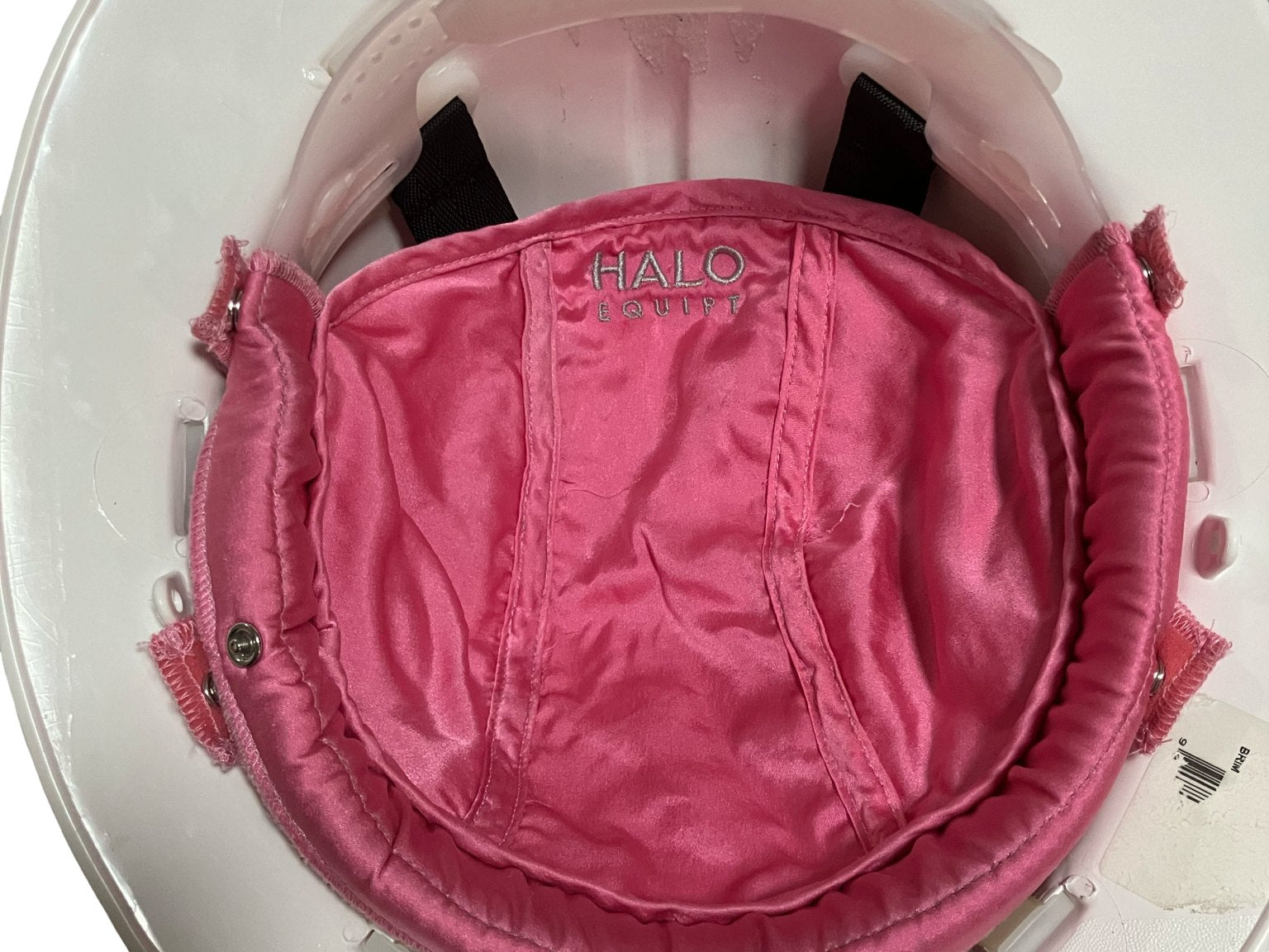 HALO Lid Liner in pink, fitted inside a white hard hat